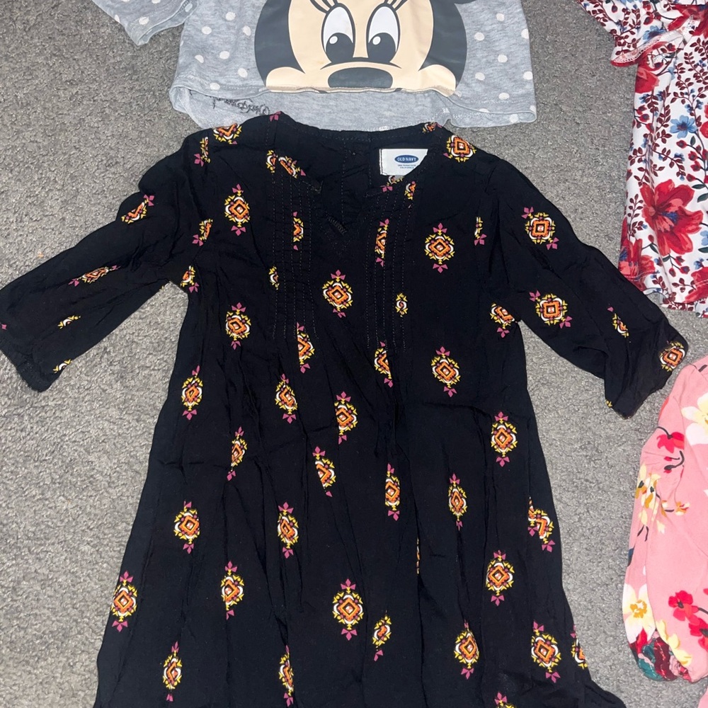 Toddler Girls 2T Winter Clothing Lot - 4 Pieces (3 Dresses & Minnie Mouse Top) - Picture 3 of 5